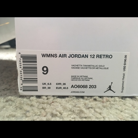 Woman’s Air Jordan 12 Retro - Picture 2 of 5